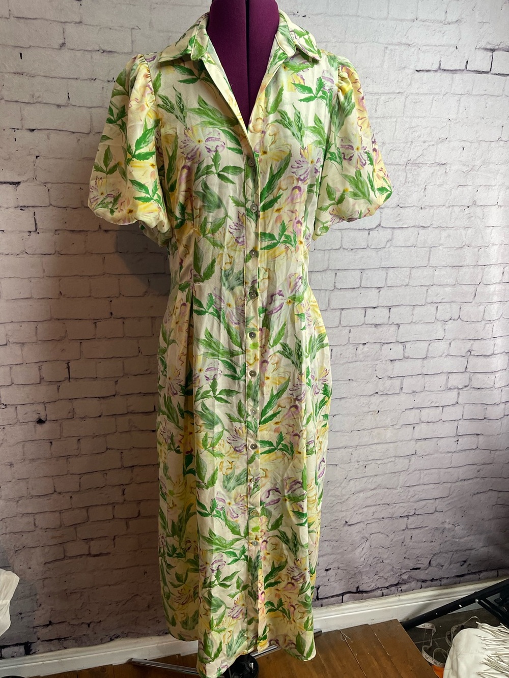 Melloday size small floral midi dress with puff sleeves